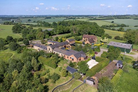 4 bedroom detached house for sale - Grange Farm, Long Buckby, Northamptonshire, NN6