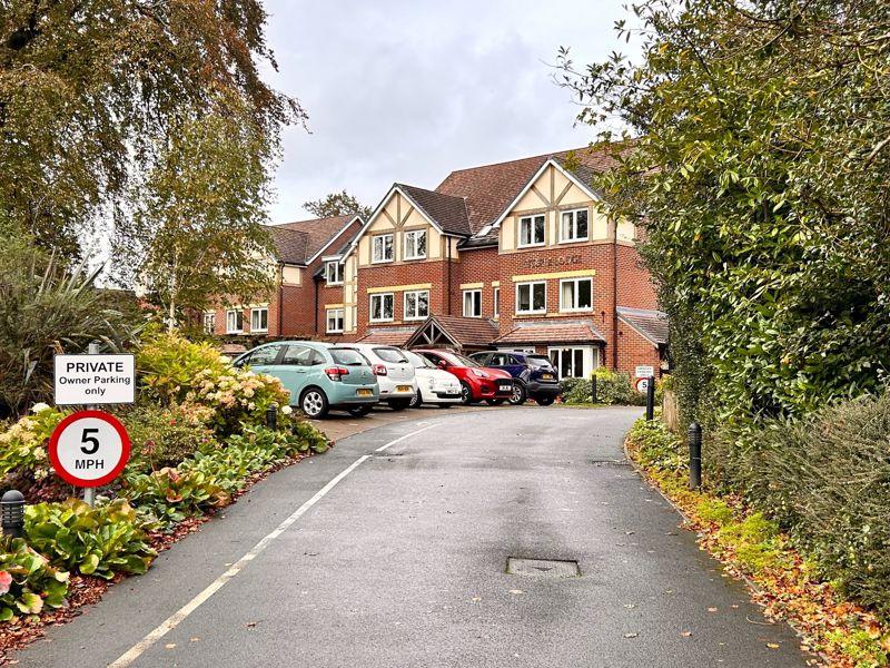 Steeple Lodge, Church Road, Sutton Coldfield, B73 5GB 1 bed retirement