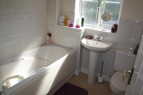 undefined, Lytham Close, Grantham, Lincolnshire, NG31