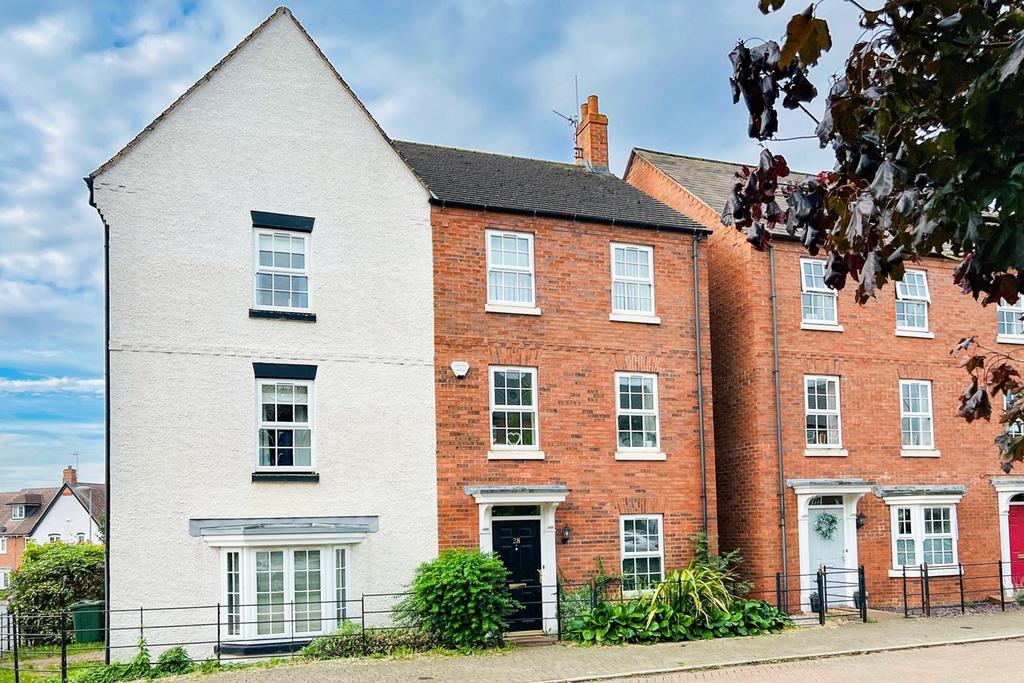 Willow Road, Barrow Upon Soar, LE12 4 bed townhouse £325,000