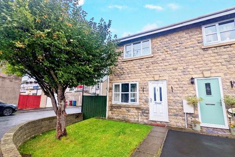 2 bedroom semi-detached house to rent, Barn Croft, Clitheroe, BB7 1DY