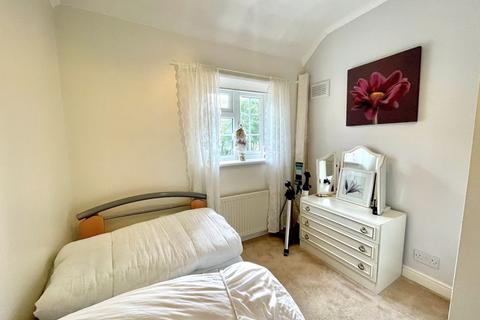 5 Darenth Lane, South Ockendon, RM15 5LY