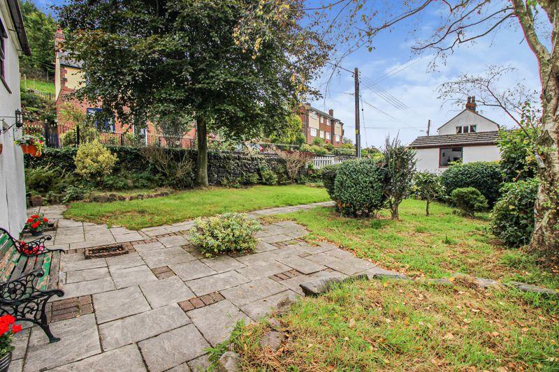 Sandy Lane, Brown Edge, Staffordshire, ST6 3 bed cottage for sale £