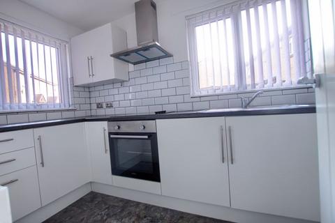 2 bedroom semi-detached house to rent, Lincoln Court, Darlington