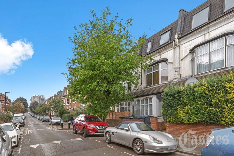 Hampden Road, N8 1 bed apartment £290,000