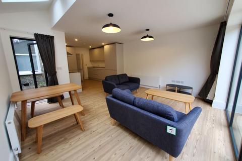 1 bedroom flat to rent, Rudloe Road, London