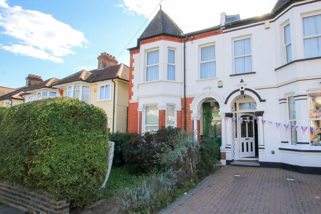 Ellison Road, Streatham, London, SW16 3 bed semidetached house £