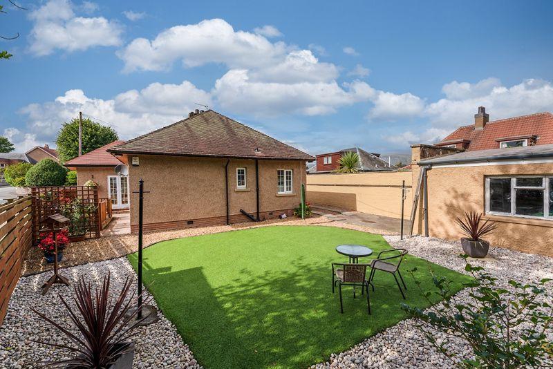 Norwood Avenue, Alloa 3 bed detached bungalow £265,000