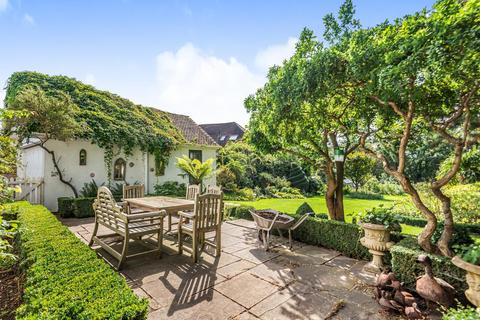 Laurel Farm House Totteridge Green, London, N20 8PH