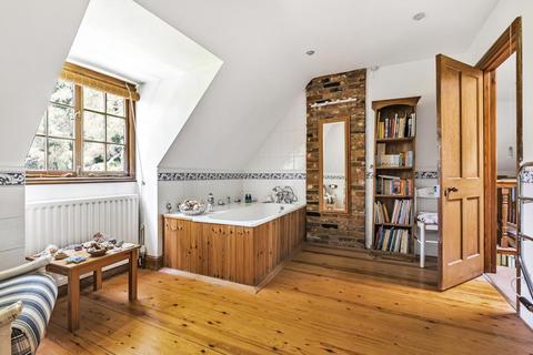 Laurel Farm House Totteridge Green, London, N20 8PH