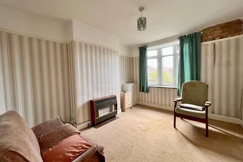 5 Manor Road, Northampton, NN2 6QJ
