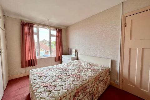 5 Manor Road, Northampton, NN2 6QJ