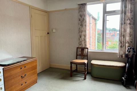 5 Manor Road, Northampton, NN2 6QJ