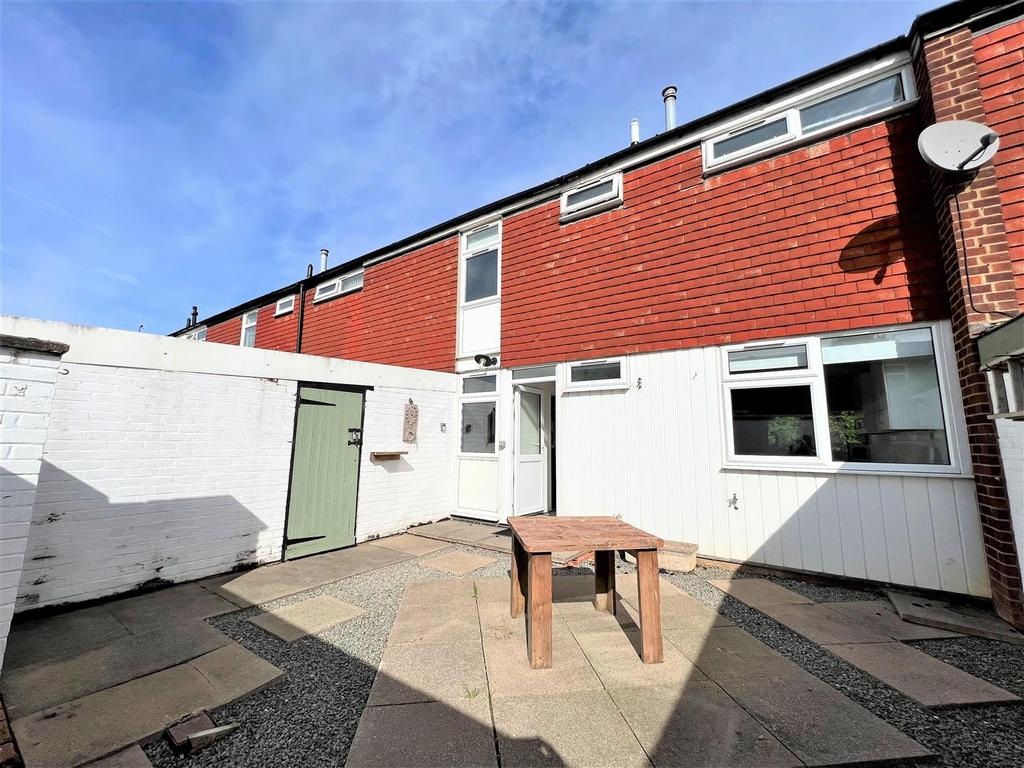 Kingswood Road, Nuneaton 3 bed terraced house £155,000