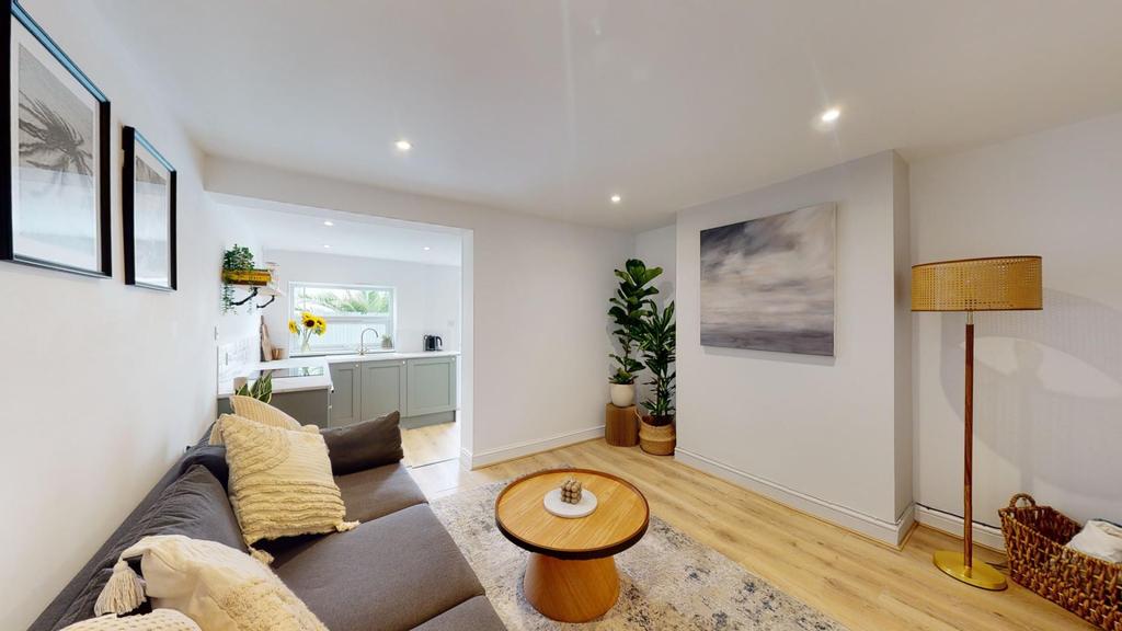 Church Path, Deal 2 bed end of terrace house £280,000