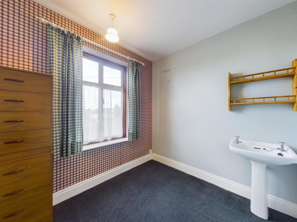 Bedroom: