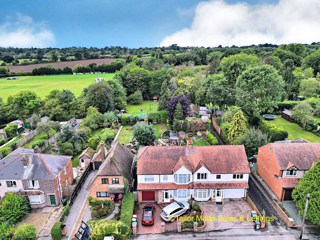 Nailcote Avenue, Tile Hill Village, Coventry 3 bed semidetached house