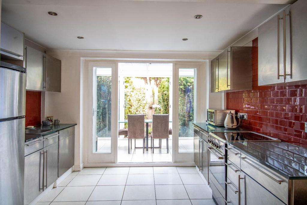 Eden Street, Cambridge 2 bed terraced house £675,000