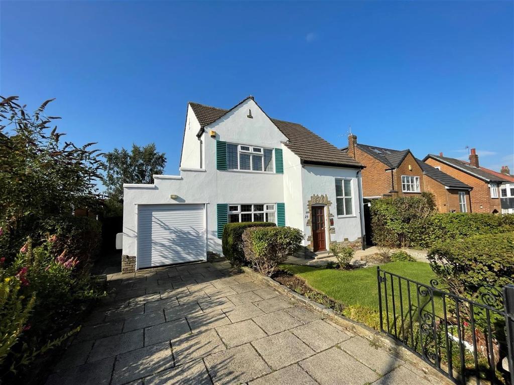 Kirkwood Drive, Cookridge, LS16 3 bed detached house £450,000