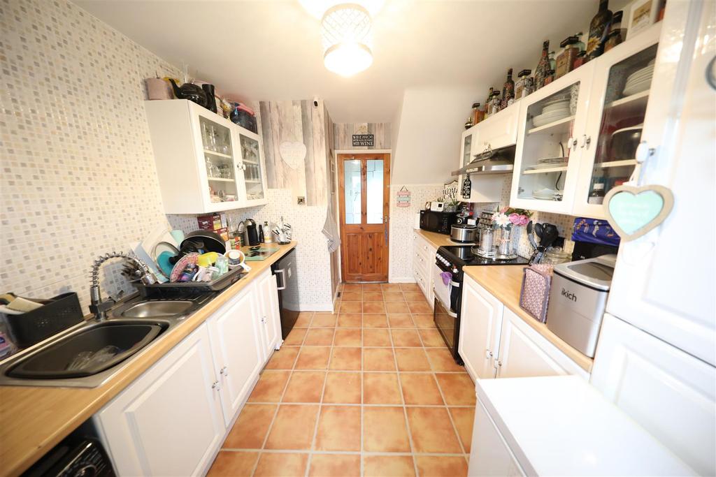 Marsdale, Hull 3 bed end of terrace house £135,000
