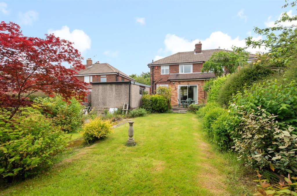 Otley Old Road, Cookridge, LS16 3 bed semidetached house for sale £300,000