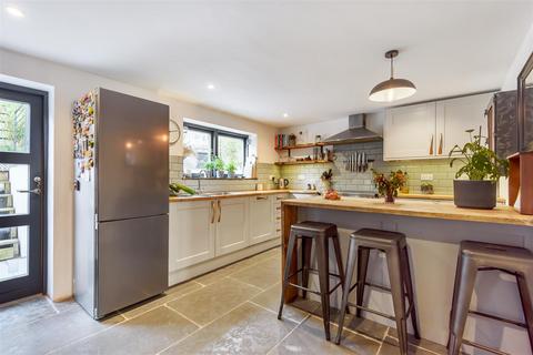 Helvellyn Glen Road, Wadebridge, PL27 7PD
