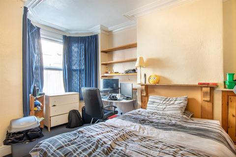 87 Burns Road, Sheffield, S6 3GL
