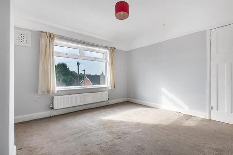 20 Bowood Crescent, Leeds, LS7 2PY