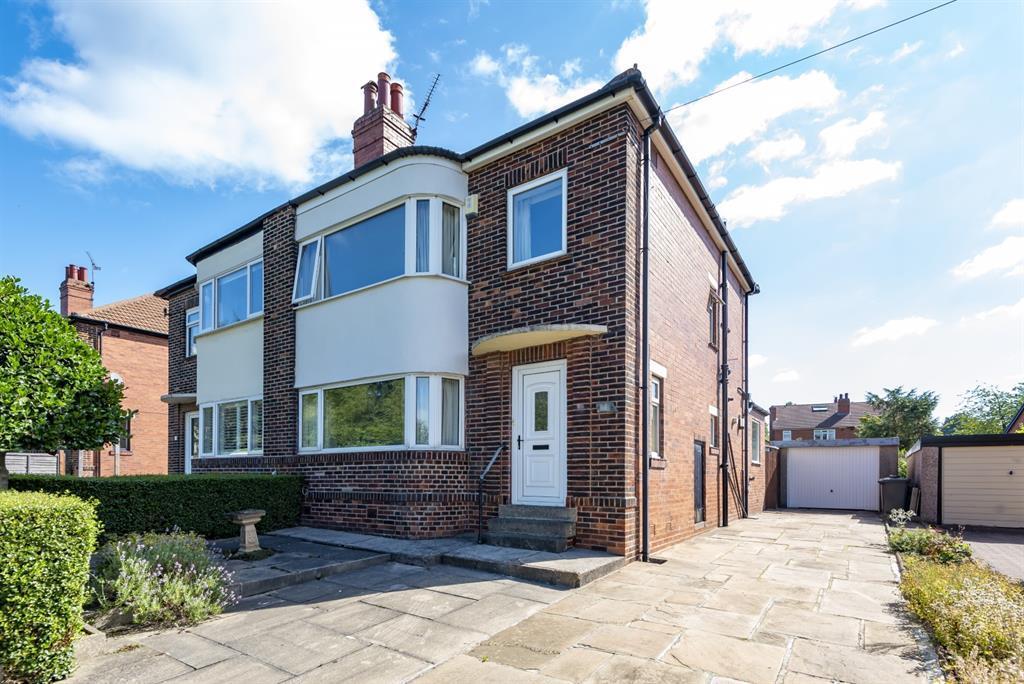 Parkstone Avenue, Leeds, LS16 3 bed semidetached house for sale £300,000