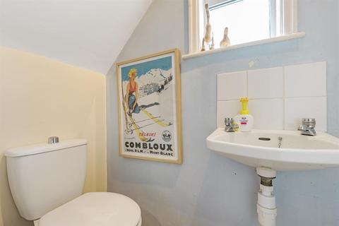 8 Brownberrie Walk, Horsforth, Leeds, LS18 5PG