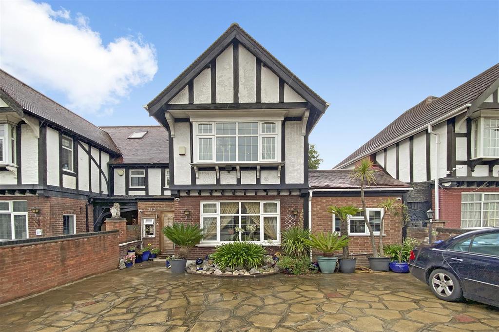 Watford Road, HARROW 3 bed semidetached house for sale £950,000