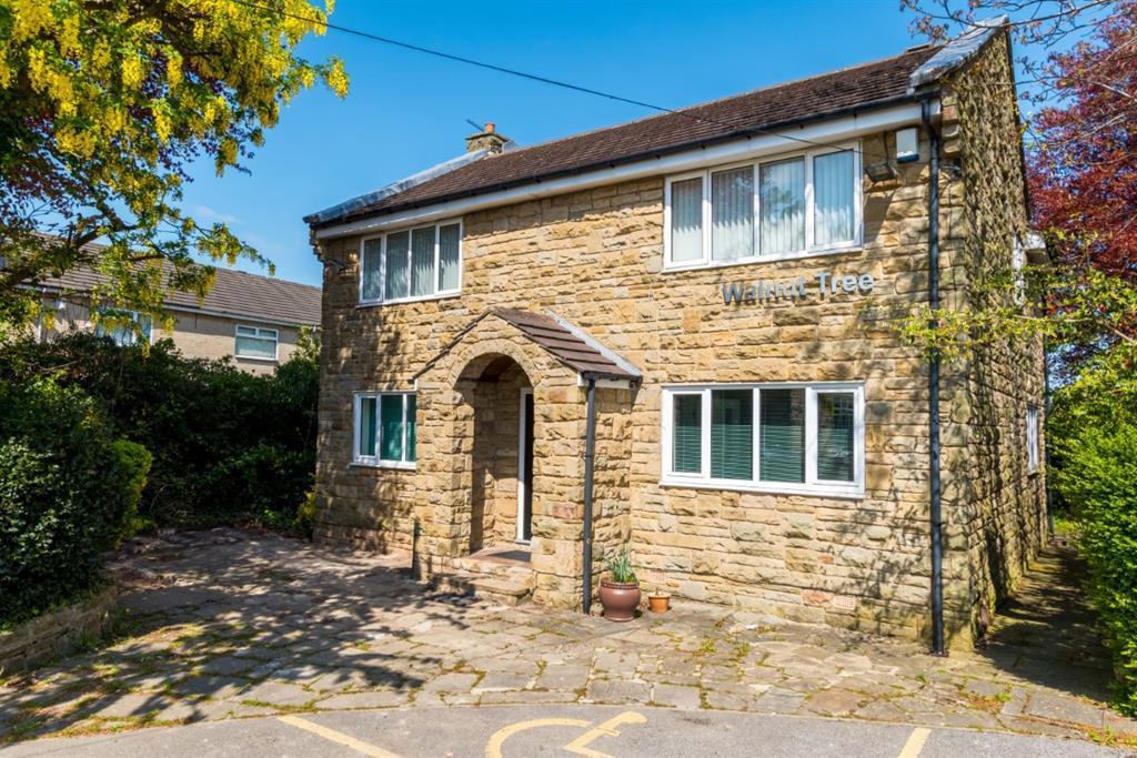 Town Street, Horsforth, LS18 5 bed detached house £500,000