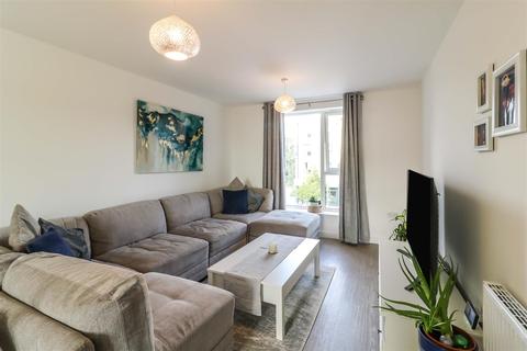 22 Barnfield Way, Newhall, Harlow, CM17 9TN