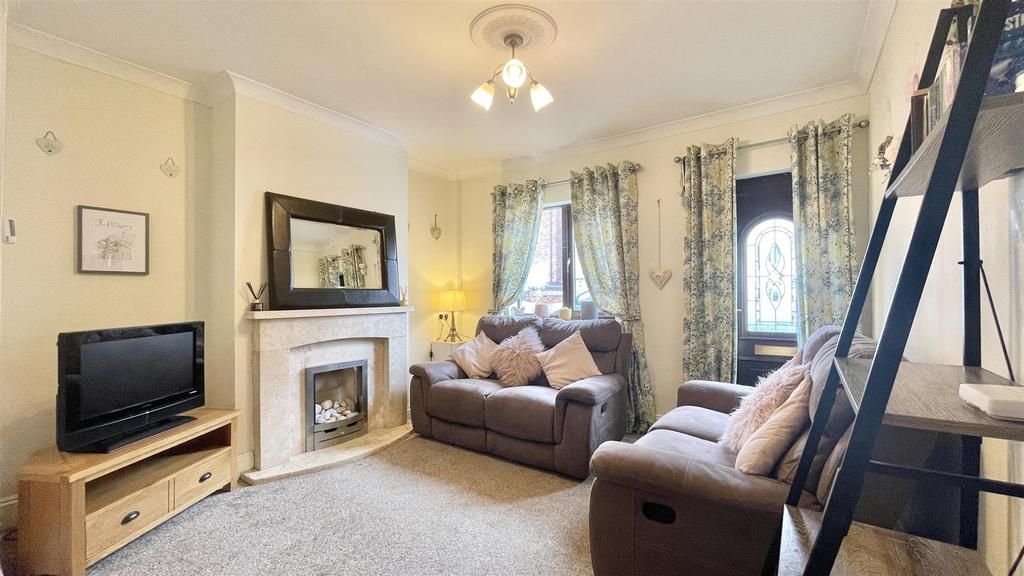 Mitchell Street, Clowne, Chesterfield 2 bed terraced house £114,950