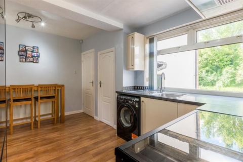 206 Abbey Road, Leeds, LS5 3NG