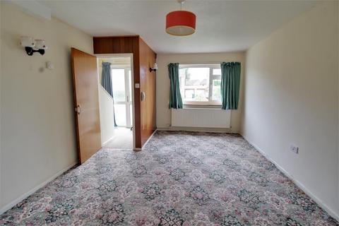 3 Elm Grove, Huntley, Gloucester, GL19 3SB