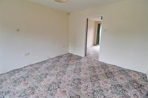 3 Elm Grove, Huntley, Gloucester, GL19 3SB