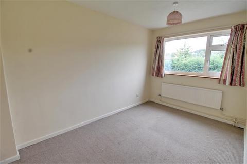 3 Elm Grove, Huntley, Gloucester, GL19 3SB