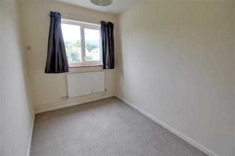 3 Elm Grove, Huntley, Gloucester, GL19 3SB