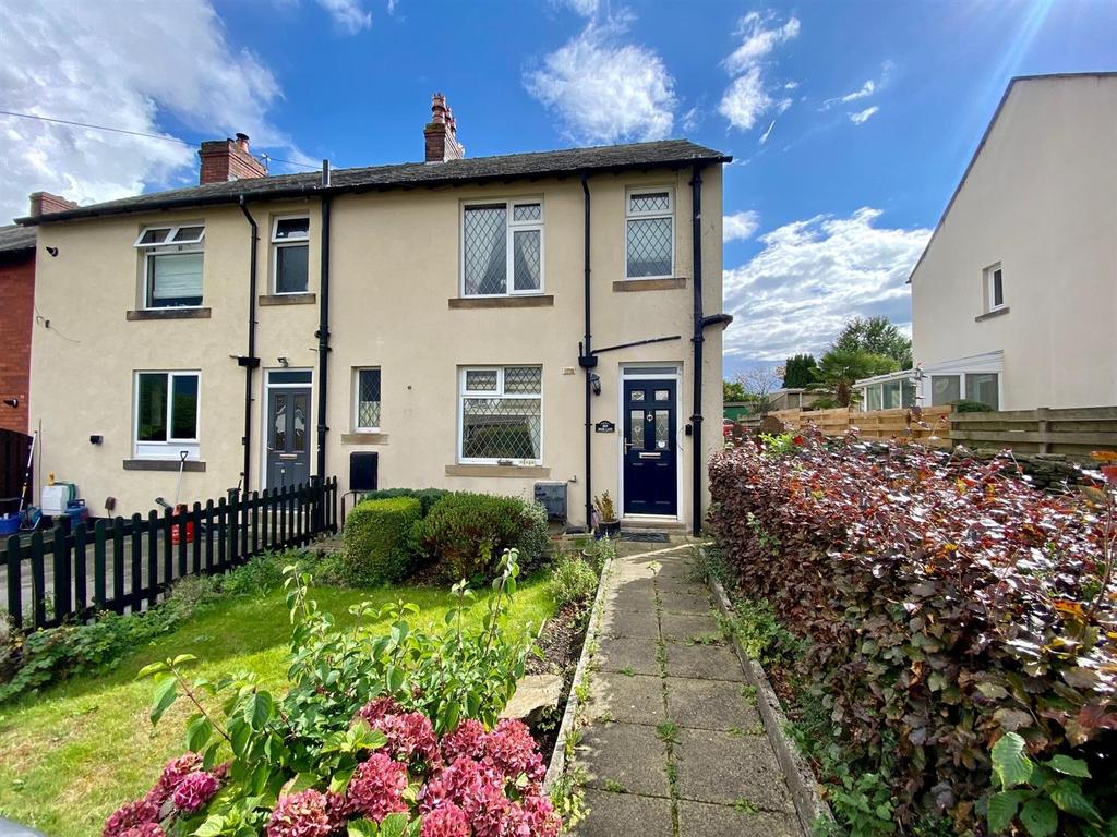 Moor Lane, Netherton, Huddersfield 3 bed end of terrace house £185,000