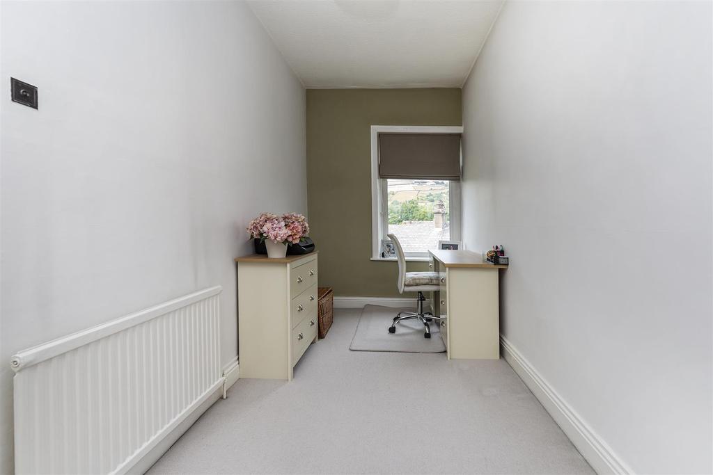 Bedroom 2.jpg