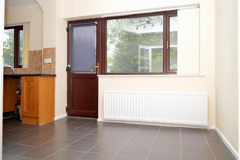 33 Dovecote Lane, Lees, Oldham, OL4 4SN