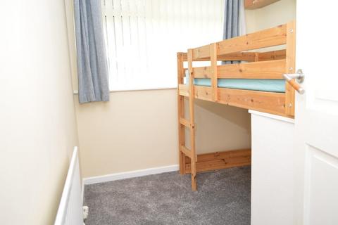 33 Dovecote Lane, Lees, Oldham, OL4 4SN