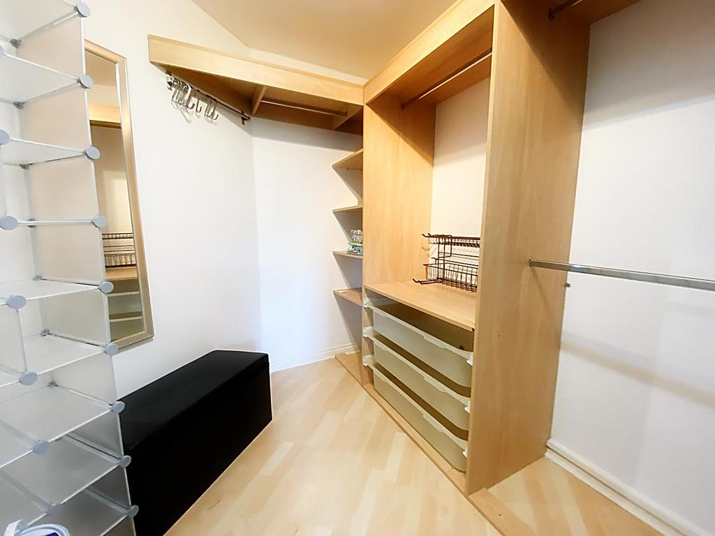 Walk-In Wardrobe