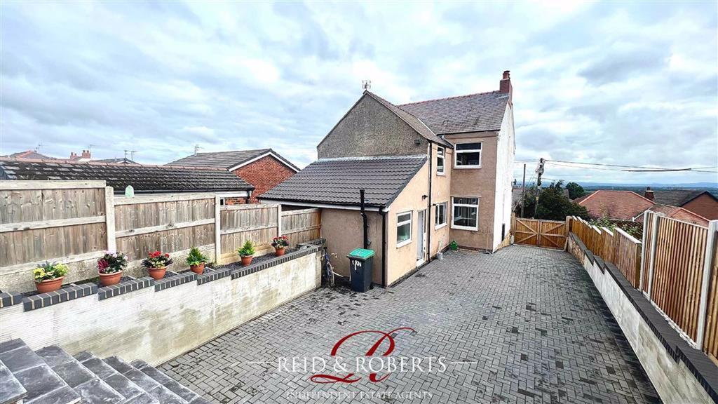 Roseneath, Summerhill Wrexham 3 bed semidetached house for sale £185,000
