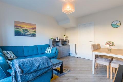 3 Bletchley Fold, Horsforth, Leeds, LS18 4FY
