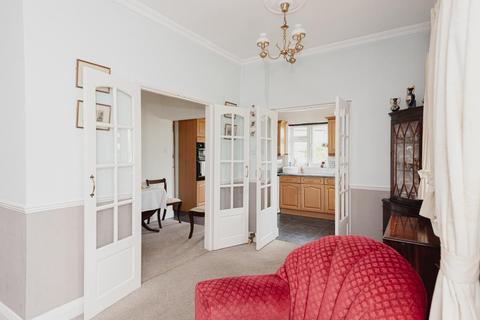 39 The Drive, Epsom, KT19 0AR
