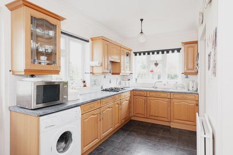 39 The Drive, Epsom, KT19 0AR