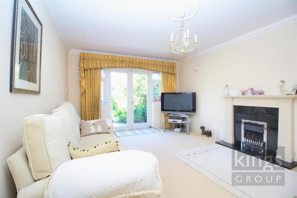 Hammond Street, West Cheshunt 4 bed detached house £849,995