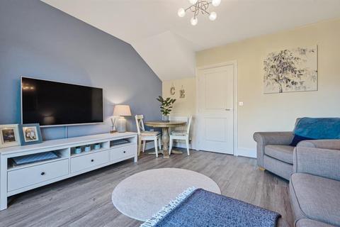 7 Bletchley Way, Horsforth, Leeds, LS18 4FZ